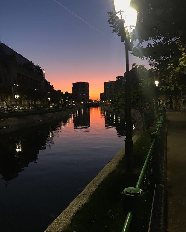 Cel mai frumos apus de Soare din București, de pe Râul Dâmbovița